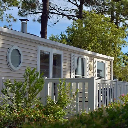 Le Tropicana Camping 5*